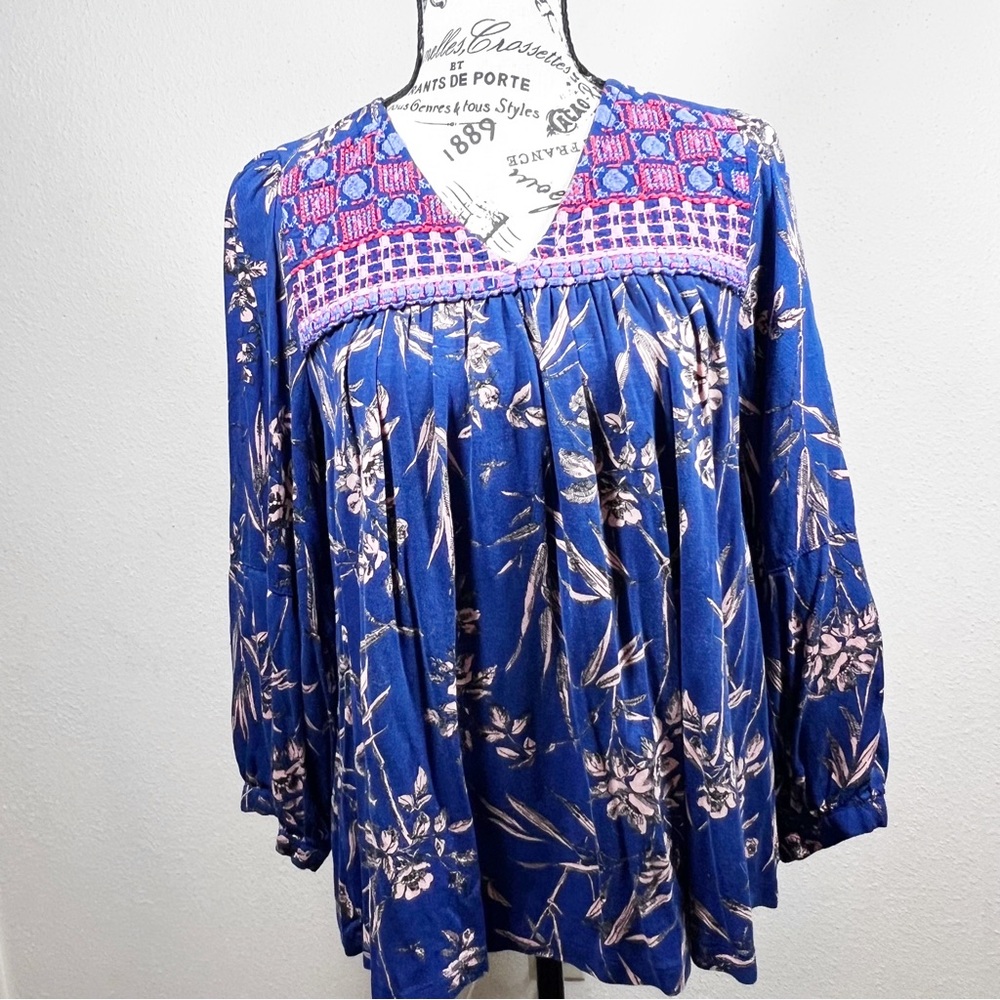 Anthropologie bohemian top size medium